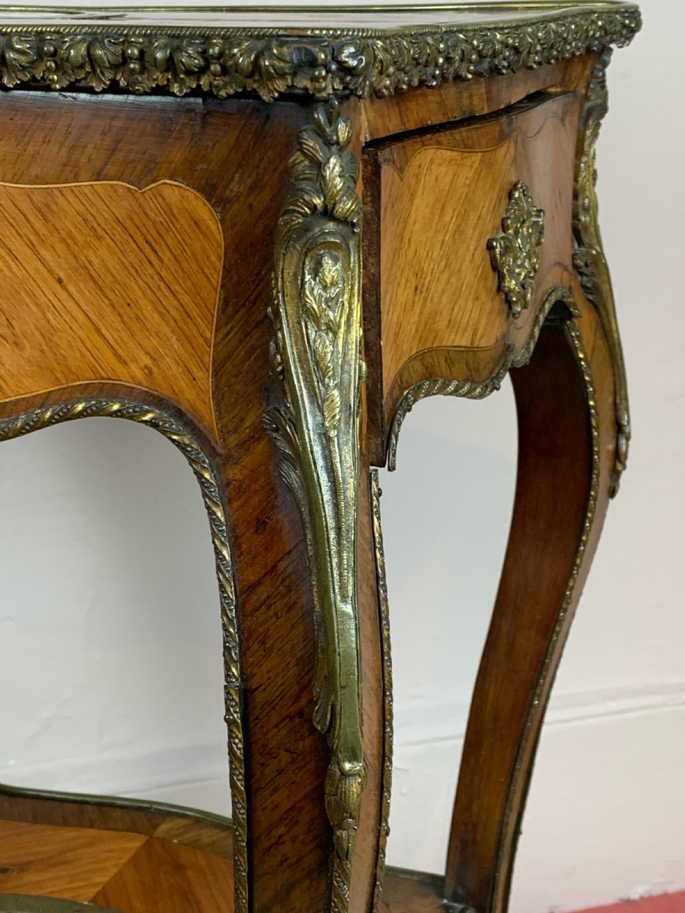French ormolu mounted kingwood parquetry gueridon side table View VIII