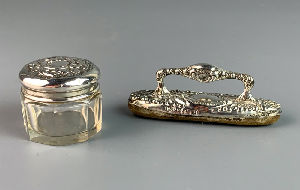Victorian silver mounted nail buffer, silver top jar & button hook View VI