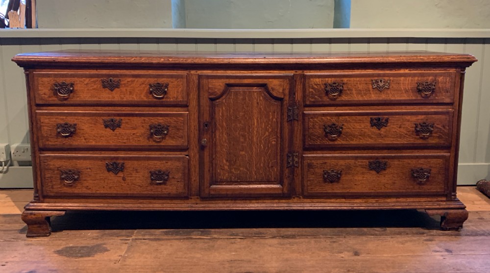 George III oak dresser base View IV