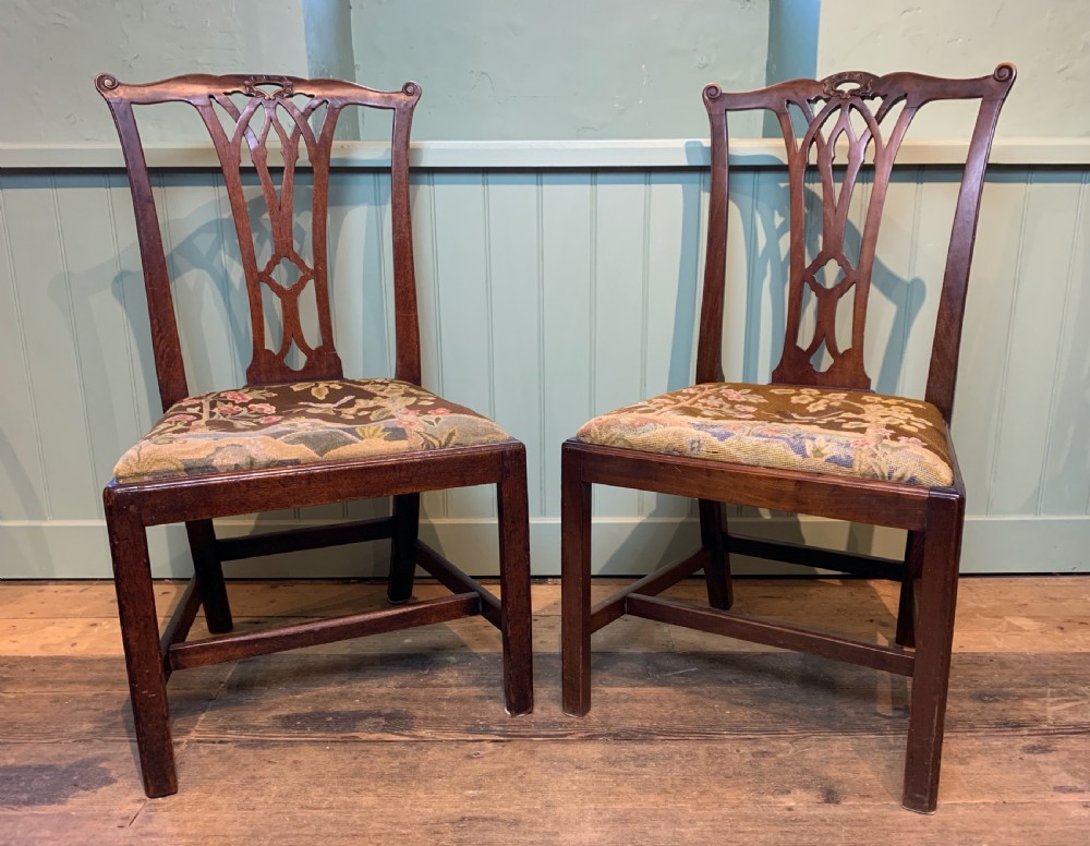 Set of Twelve Georgian mahogany dining chairs of Chippendale design View VII