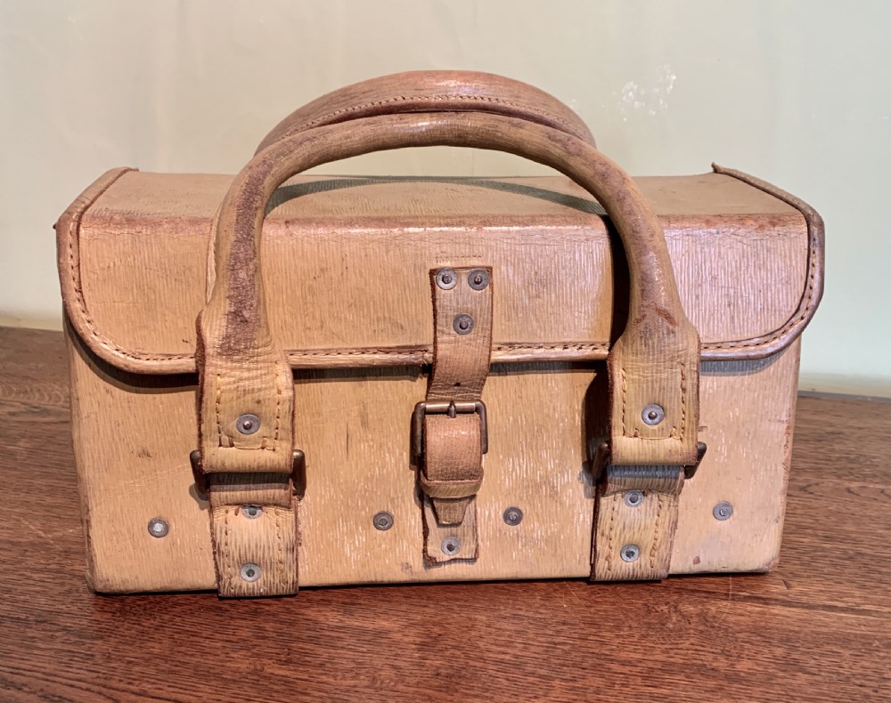 War Department riveted leather tool bag View IV