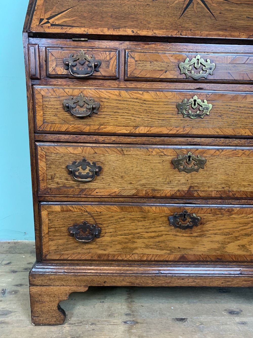 Georgian 18th century country oak bureau with inlaid starburst design View IV