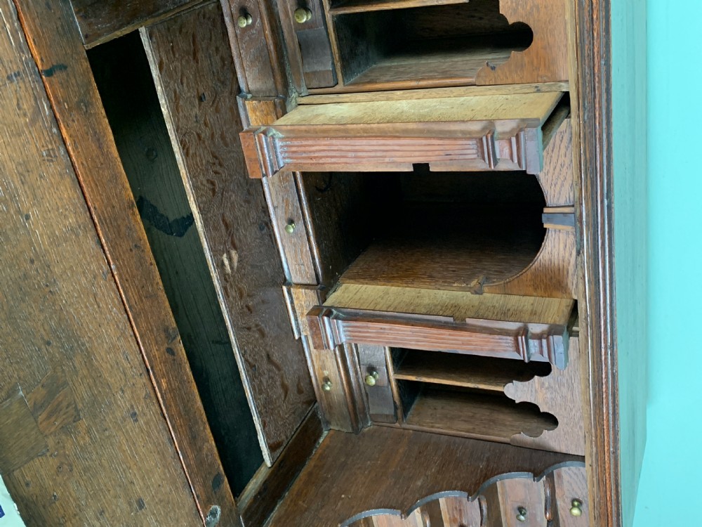Georgian 18th century country oak bureau with inlaid starburst design View IX