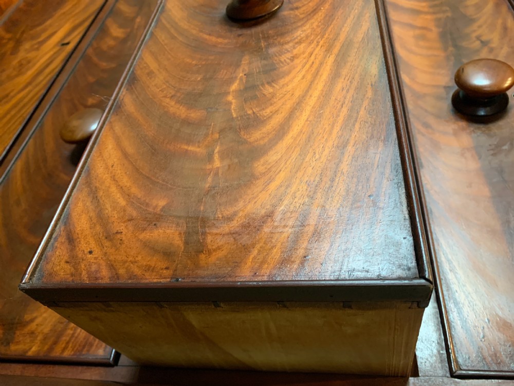 Victorian figured mahogany chest of drawers with column corners View VI