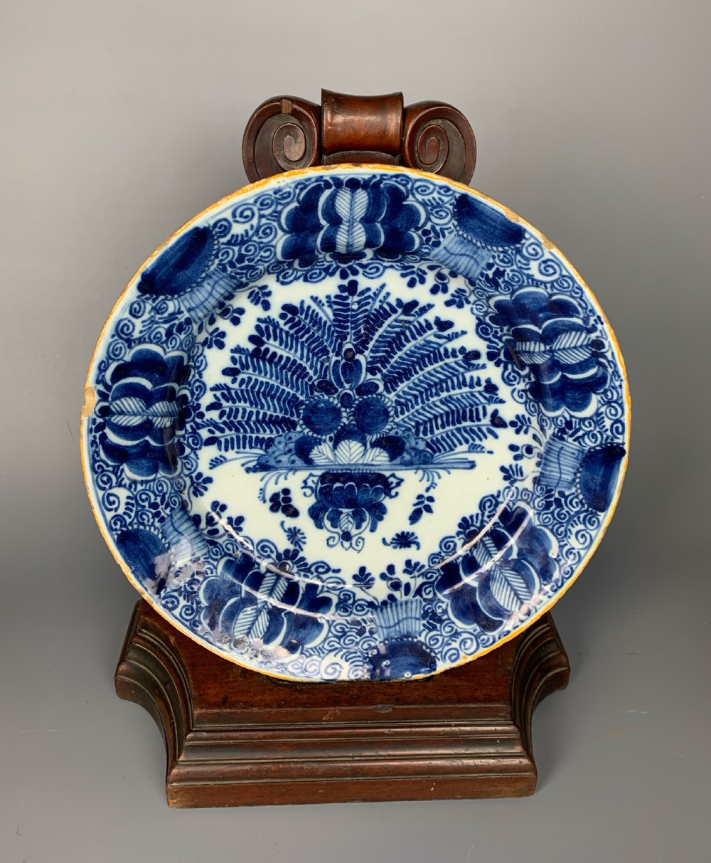 18th century Delft blue & white Peacock charger De Porceleyne Claeuw factory 