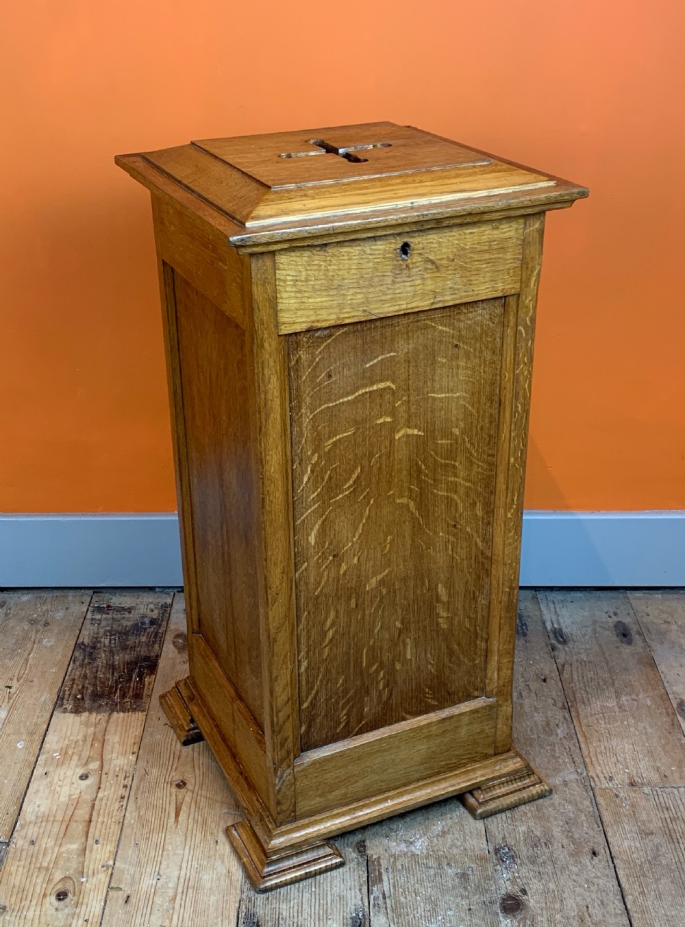 Oak ecclesiastical oak collection box View II