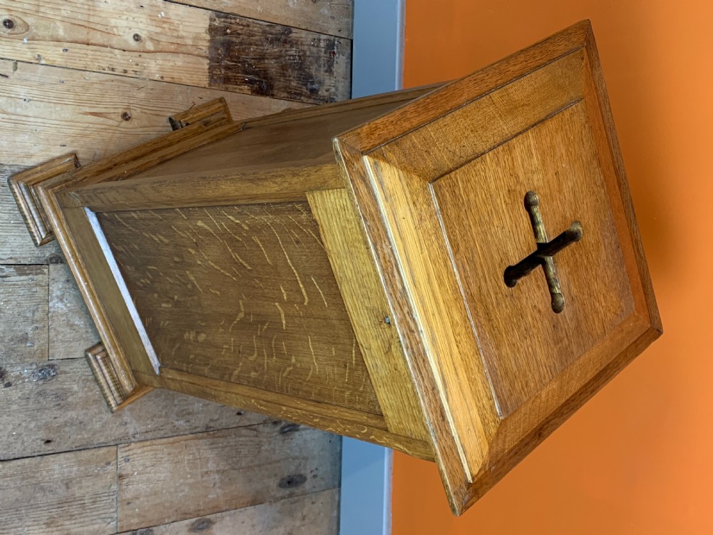 Oak ecclesiastical oak collection box View IV