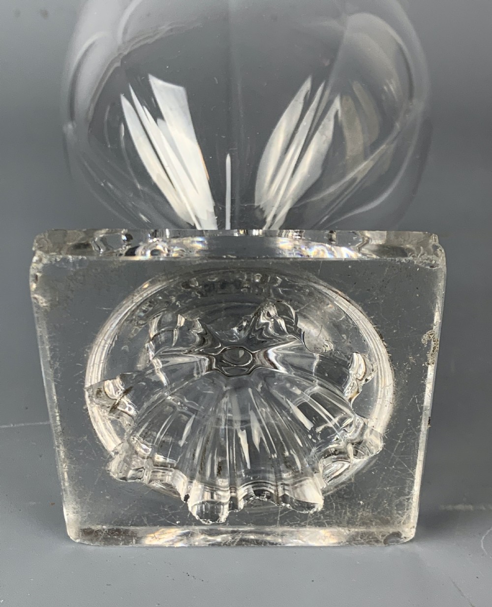 Regency panel moulded glass rummer with lemon squeezer foot View III