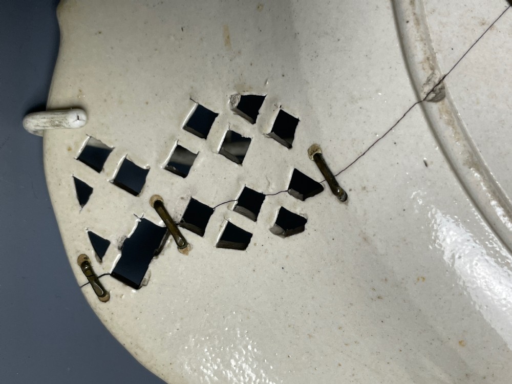 Large Staffordshire saltglaze stoneware reticulated plate circa 1760 View IV