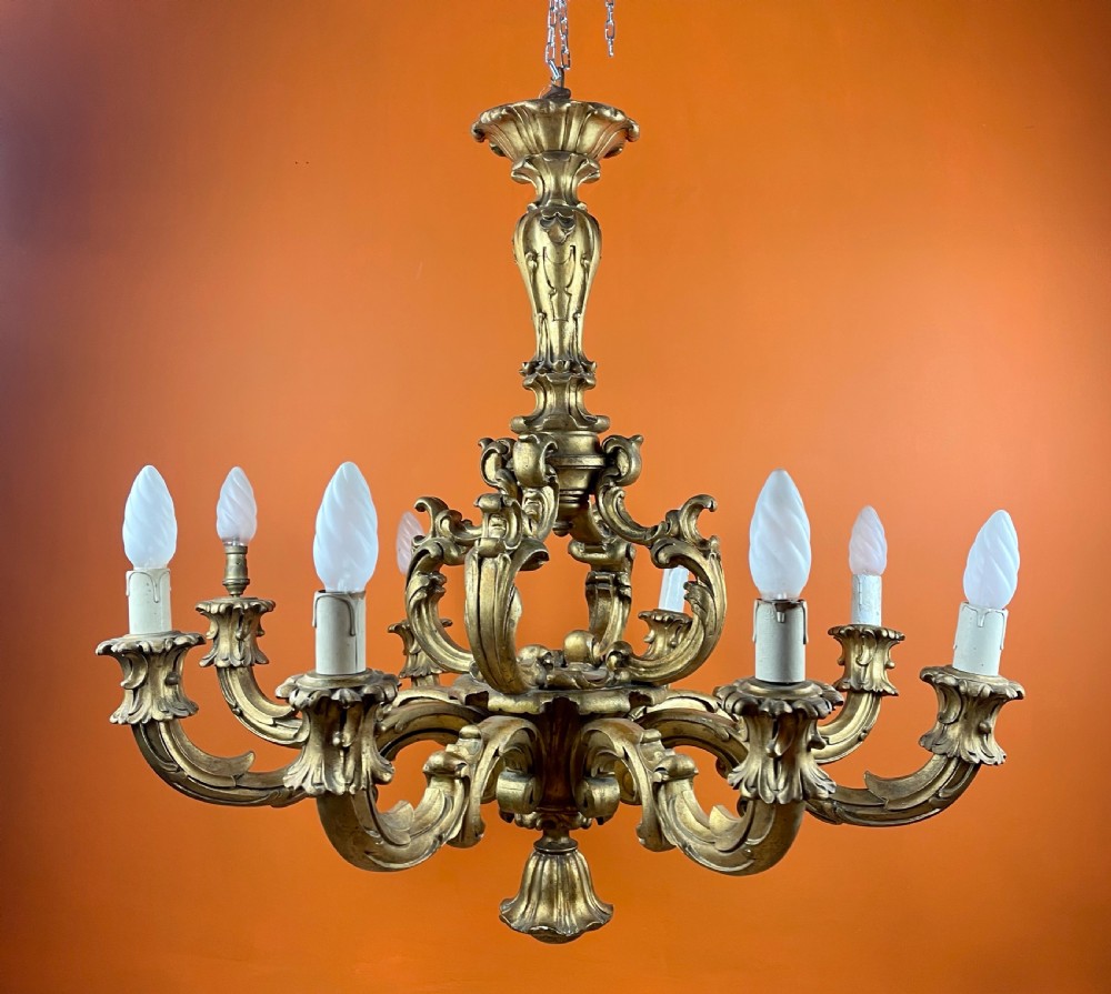 Large Vintage Italian carved giltwood eight branch chandelier