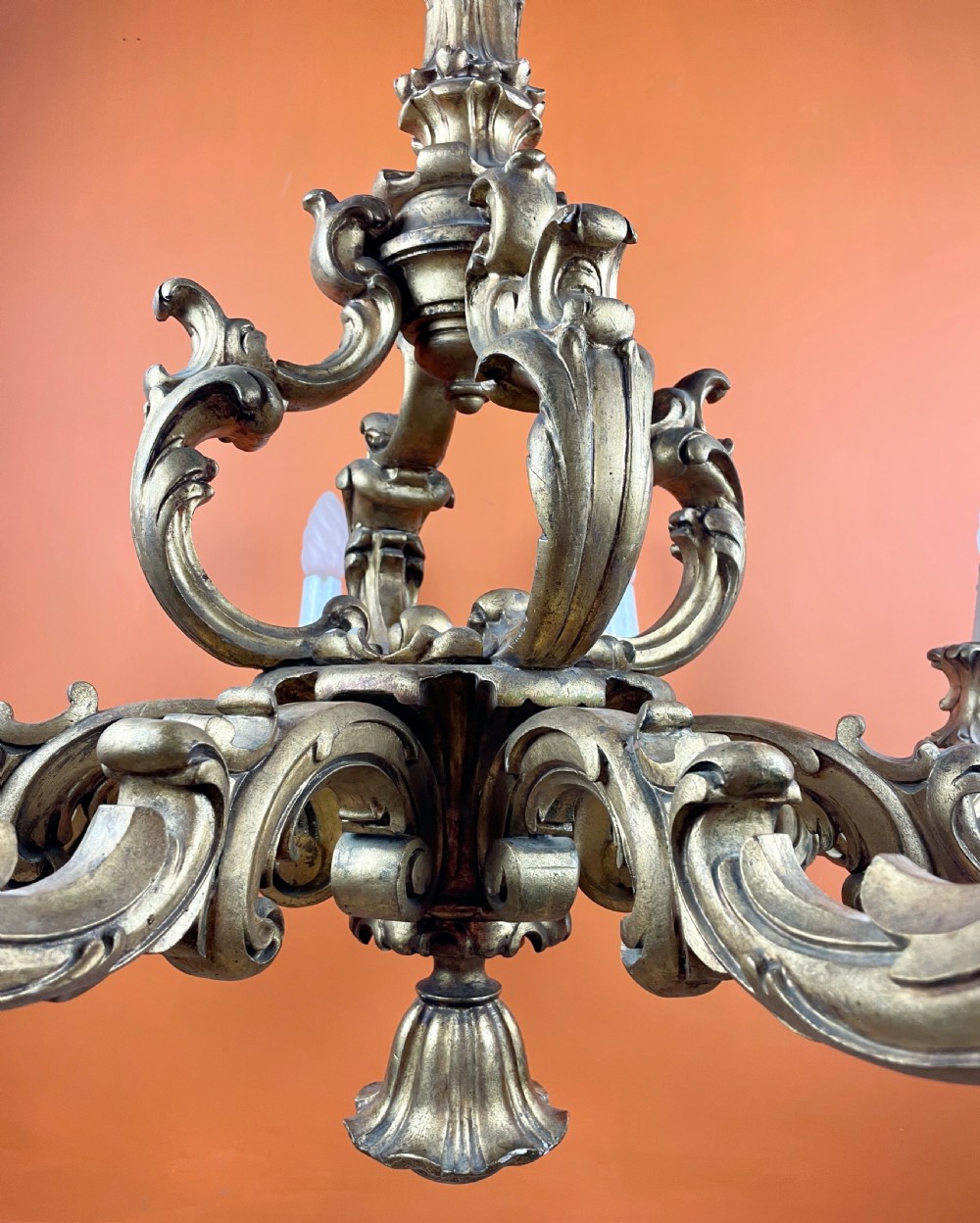 Large Vintage Italian carved giltwood eight branch chandelier View III