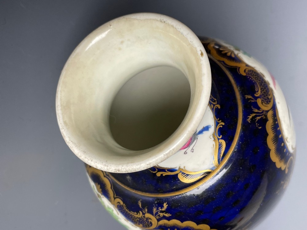 Samson, Paris 'Worcester' blue ground porcelain vase View V