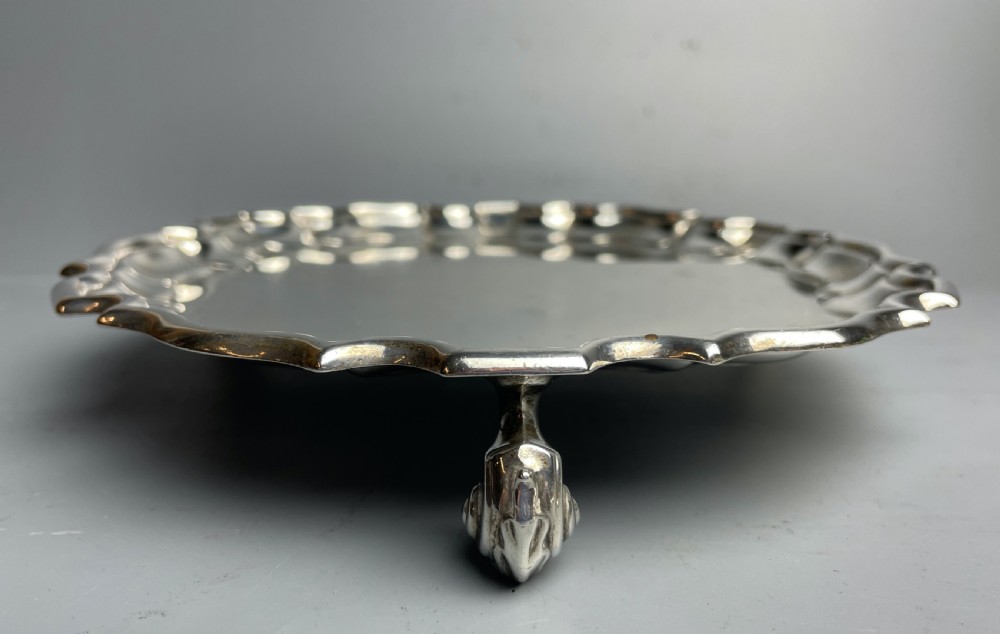 Silver Salver by Thos Bradbury & Sons, Sheffield 1914 View III