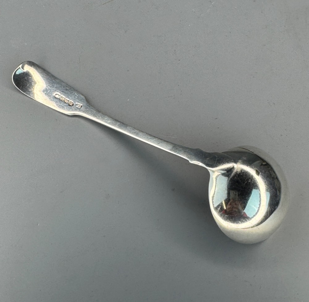 Irish Silver Britannia Standard Sauce Ladle, Thomas Farnett Dublin 1826 View III
