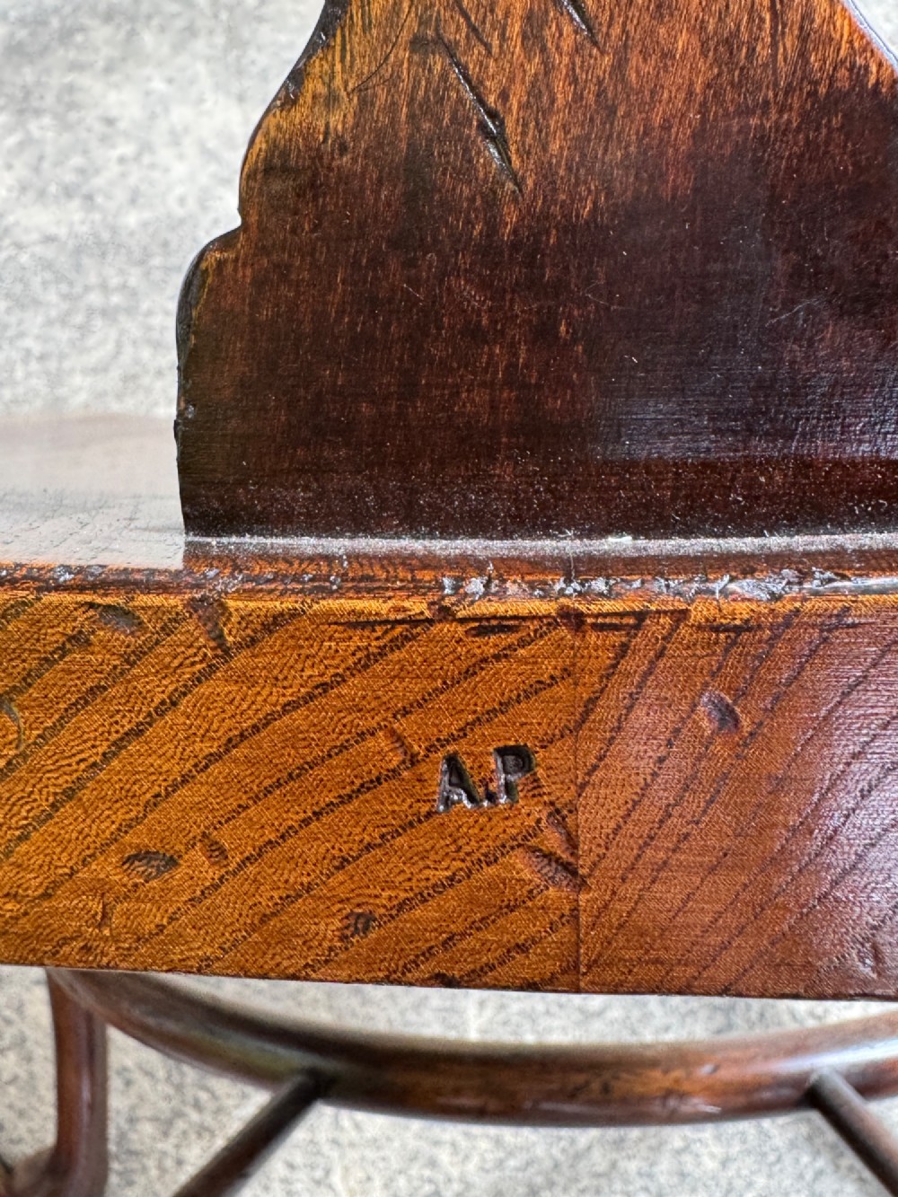 A set of six antique ash and beech Windsor chairs featuring arched backs with wheelback splats, shaped solid seats, and front cabriole legs. View VI