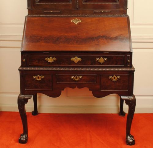 RARE IRISH 18TH CENTURY MAHOGANY BUREAU CABINET ON STAND - ADDITIONAL PHOTO 2
