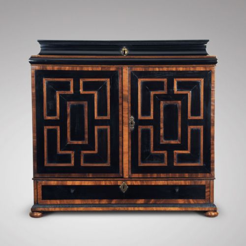 A FINE ANTWERP 17TH CENTURY PAINTED TABLE CABINET - ADDITIONAL PHOTO 1