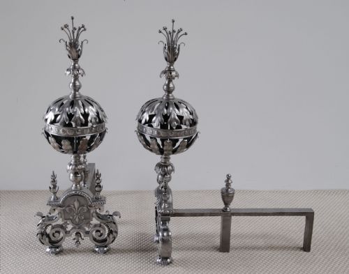 A STUNNING PAIR OF ARTS AND CRAFTS STEEL ANDIRONS - ADDITIONAL PHOTO 2