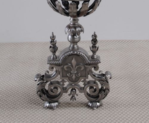 A STUNNING PAIR OF ARTS AND CRAFTS STEEL ANDIRONS - ADDITIONAL PHOTO 3