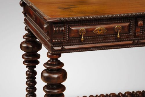 EARLY 19TH CENTURY PORTUGUESE ROSEWOOD CENTRE TABLE - ADDITIONAL PHOTO 1