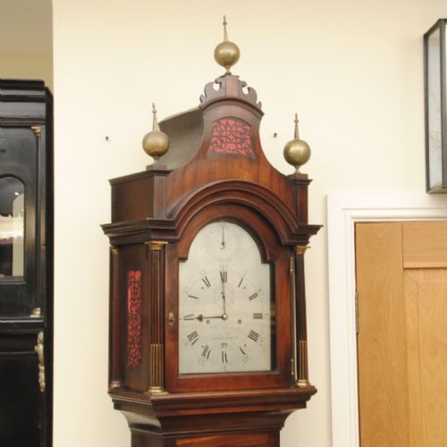 A RARE SMALL 18TH CENTURY MAHOGANY LONGCASE CLOCK BY ROWNING OF NEWMARKET - ADDITIONAL PHOTO 2