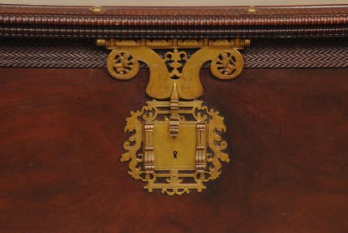 LARGE 19TH CENTURY PORTUGUESE TEAK RIPPLE MOULDED COFFER - ADDITIONAL PHOTO 1
