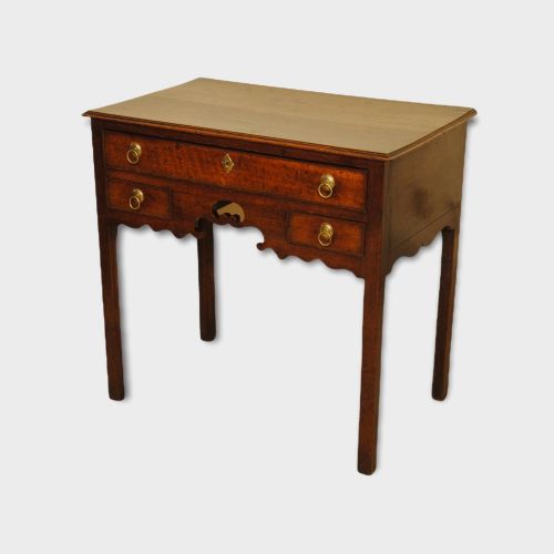 18TH CENTURY OAK LOWBOY - ADDITIONAL PHOTO 2