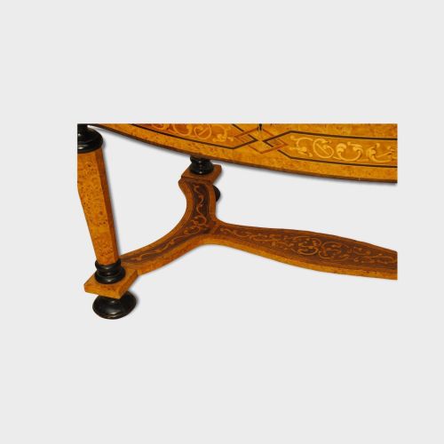 19TH CENTURY GERMAN MARQUETRY CENTRE TABLE - ADDITIONAL PHOTO 3