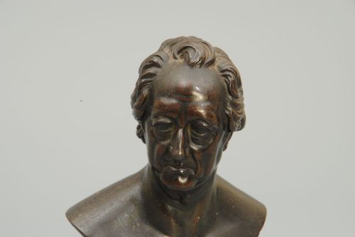 A RARE PAIR OF 19TH CENTURY CAST IRON PORTRAIT BUSTS BY LEONHARD POSCH - ADDITIONAL PHOTO 5