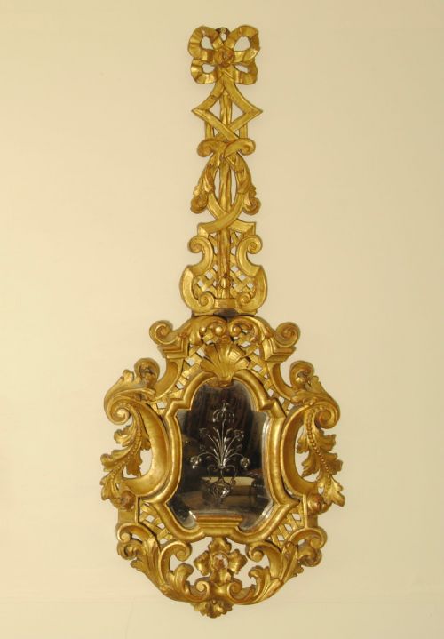 A PAIR OF 19TH CENTURY ITALIAN GILTWOOD MIRRORS - ADDITIONAL PHOTO 1