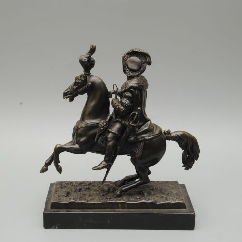 A BRONZE FIGURE OF FRANCOIS I ON HORSEBACK - ADDITIONAL PHOTO 1