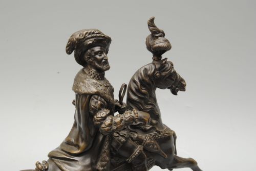A BRONZE FIGURE OF FRANCOIS I ON HORSEBACK - ADDITIONAL PHOTO 2