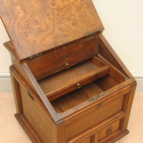 A CHARMING GEORGIAN ELM CHILDS DESK - ADDITIONAL PHOTO 3