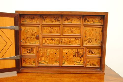 17TH CENTURY GERMAN MARQUETRY TABLE CABINET - ADDITIONAL PHOTO 5