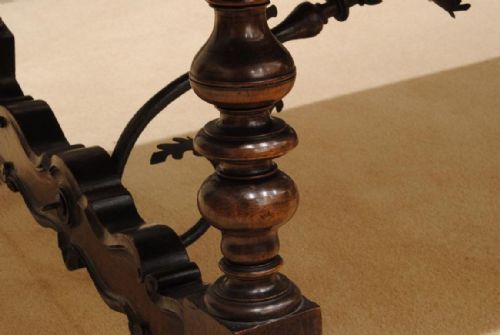 STUNNING SPANISH WALNUT TABLE - ADDITIONAL PHOTO 3