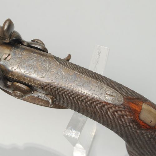 A SUPERB PAIR OF OVER AND UNDER PISTOLS IN ORIGINAL CASE - ADDITIONAL PHOTO 6
