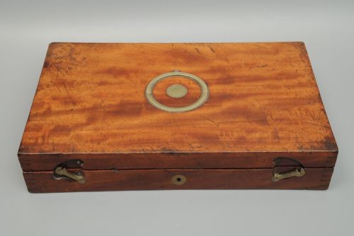 A SUPERB PAIR OF OVER AND UNDER PISTOLS IN ORIGINAL CASE - ADDITIONAL PHOTO 7