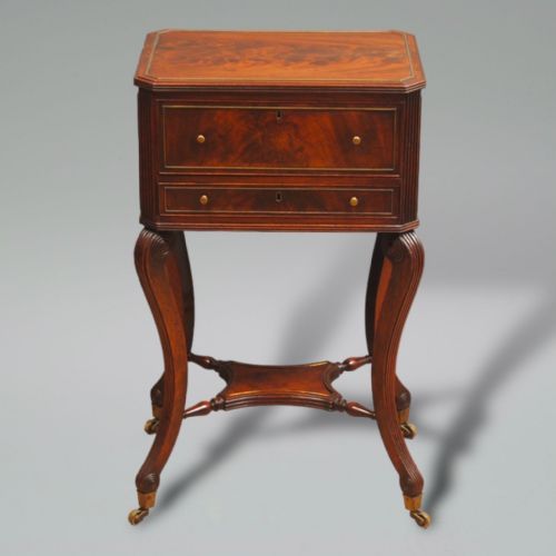 ELEGANT REGENCY BRASS MOUNTED FLAME MAHOGANY SIDE TABLE - ADDITIONAL PHOTO 1