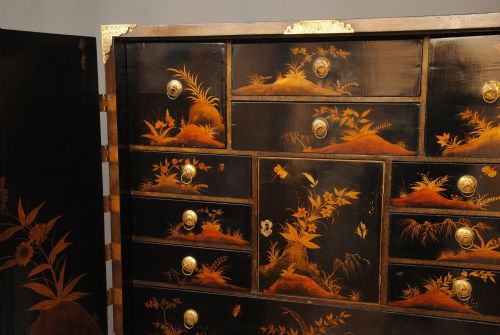 18TH CENTURY LACQUER CABINET ON STAND - ADDITIONAL PHOTO 4