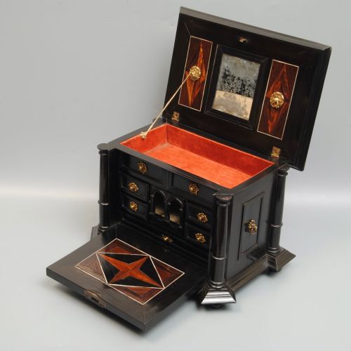 FLEMISH EBONY AND KINGWOOD TABLE CABINET - ADDITIONAL PHOTO 5