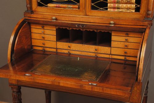 A FINE REGENCY ROSEWOOD SECRETAIRE CABINET - ADDITIONAL PHOTO 3