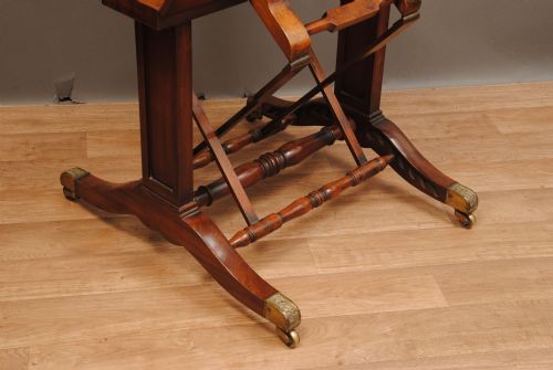 A REGENCY MAHOGANY FOLIO STAND - ADDITIONAL PHOTO 3