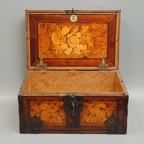 GERMAN MARQUETRY COFFRE FORT - ADDITIONAL PHOTO 3