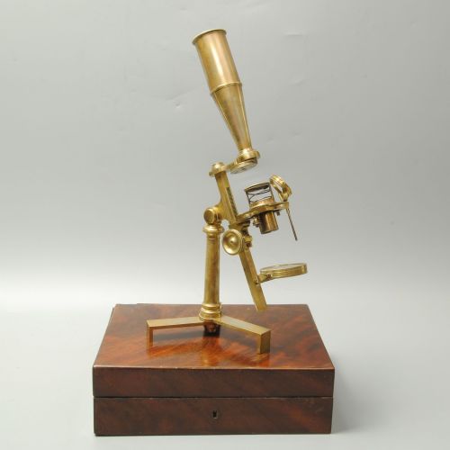 COMPACT COMPOUND MICROSCOPE IN CASE