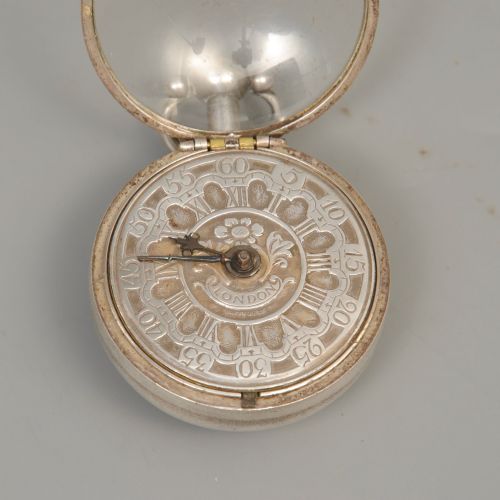 A SMALL EARLY 18TH CENTURY SILVER PAIR CASED POCKET WATCH