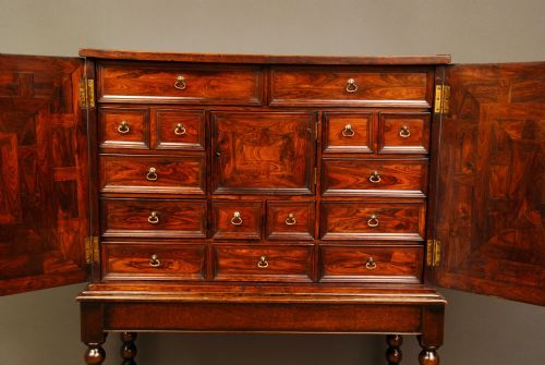 KINGWOOD PARQUETRY VENEERED CABINET - ADDITIONAL PHOTO 4