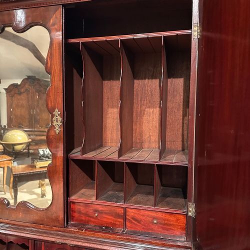 MID 18TH CENTURY MAHOGANY BUREAU BOOKCASE - ADDITIONAL PHOTO 2