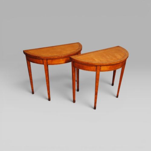 A FINE PAIR OF 18TH CENTURY SATINWOOD CARD TABLES - ADDITIONAL PHOTO 1