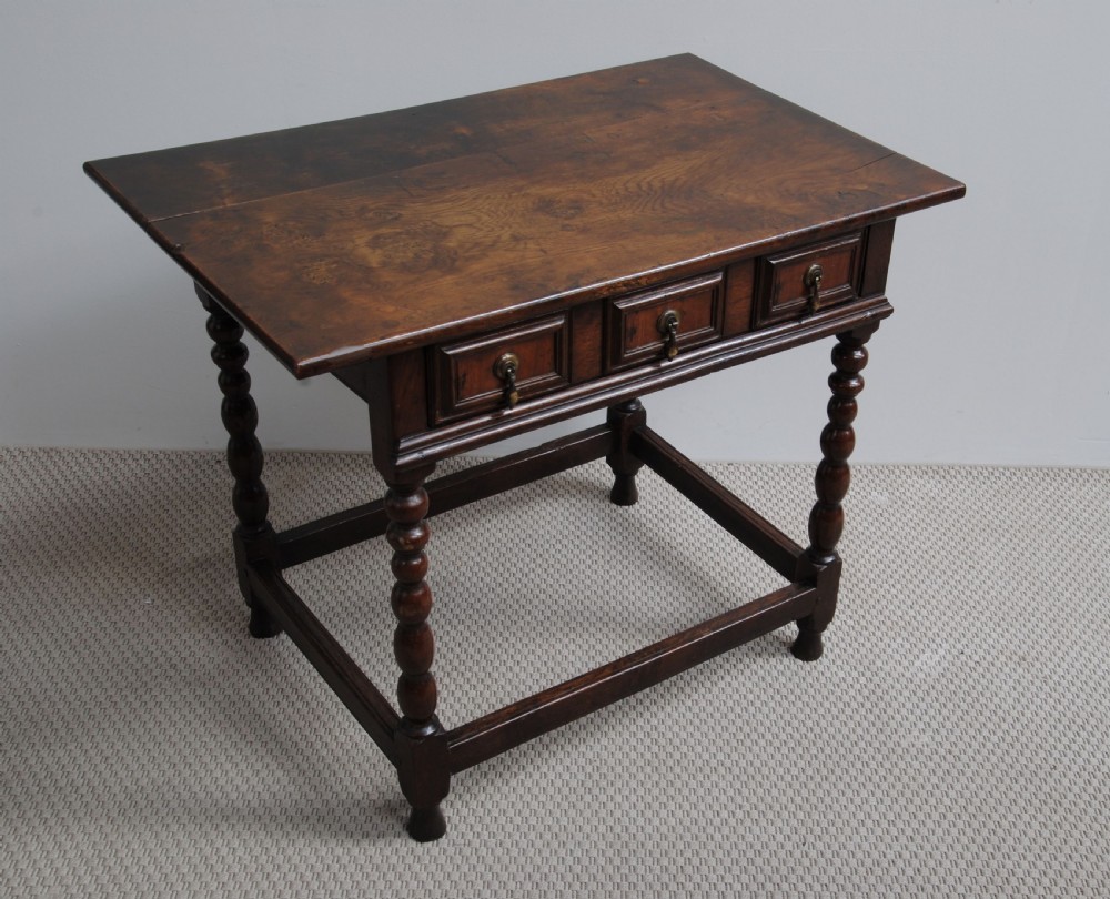 LATE 17TH CENTURY OAK BOBBIN TURNED LEG SIDE TABLE View IV