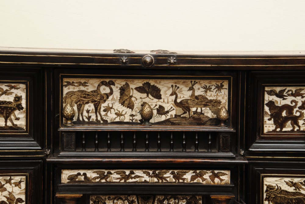 SUPERB 17TH CENTURY ITALIAN CABINET TELLING THE STORY OF NOAH’S ARK View II
